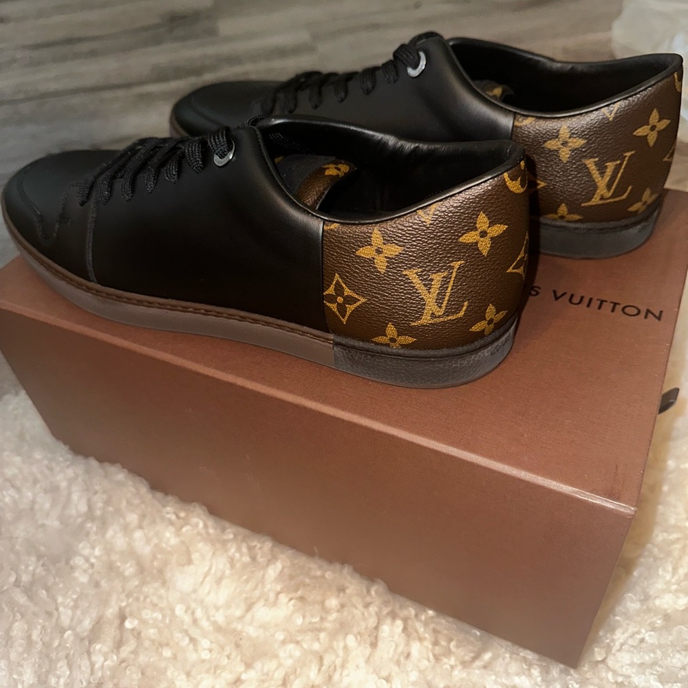 Louis Vuitton men sneakers